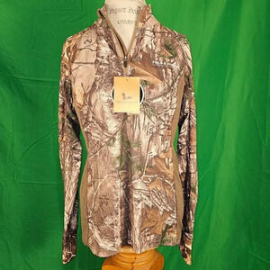 NWT‎ Field & Stream Womens Realtree Camouflage Camo 1/2 Zip Tech Pullover Medium